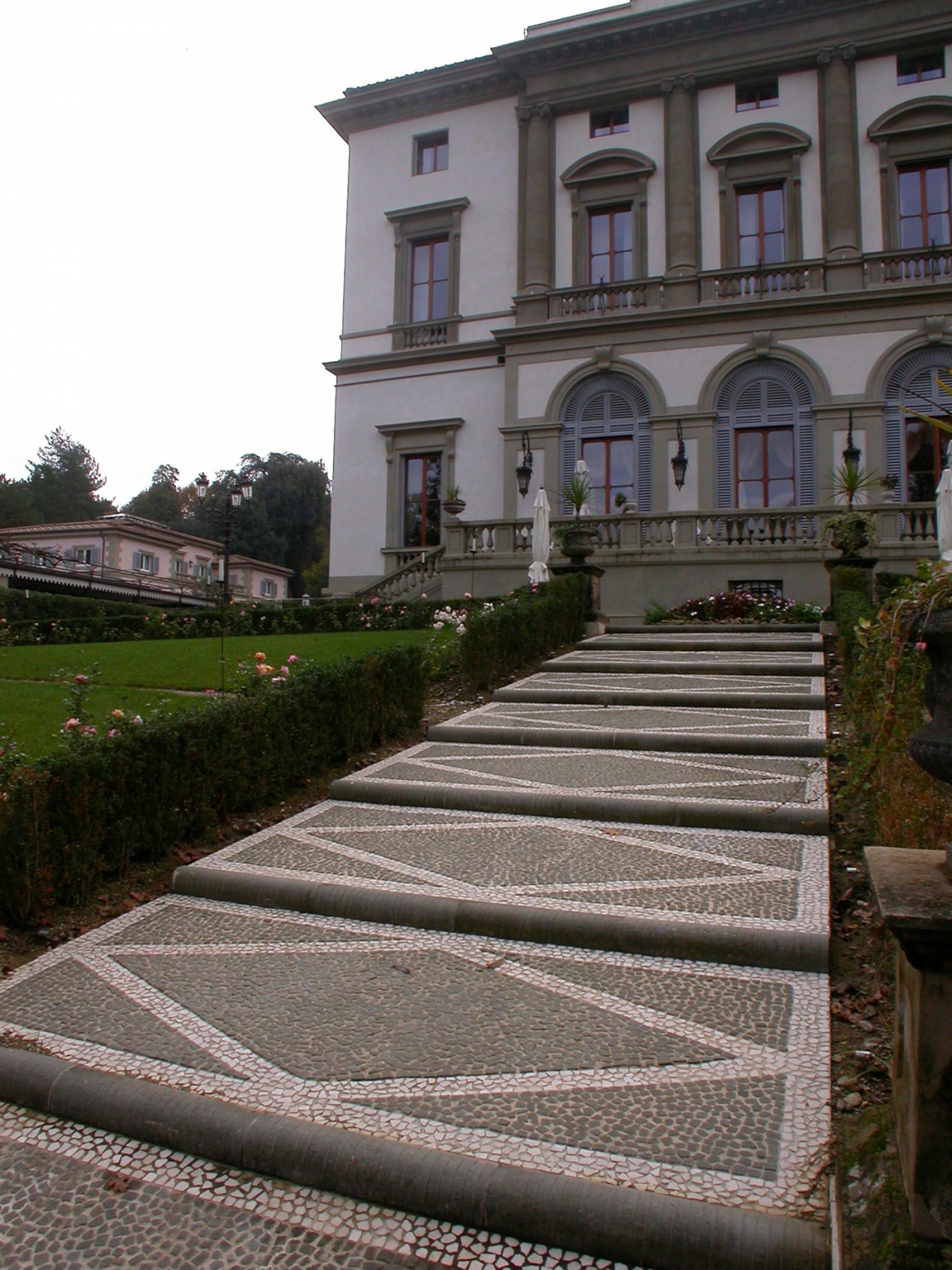 室外地板 in Pietra di Macigno - Grand Hotel Villa Cora, Firenze