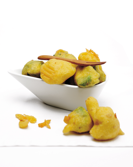 Fritto di broccoli e cavolfiori in pastella croccante