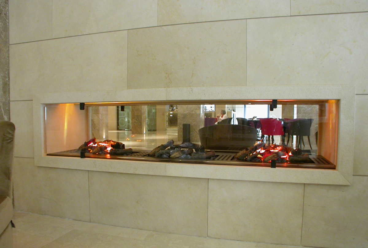 Modern Fireplace of Grand Hotel Mediterraneo - Firenze