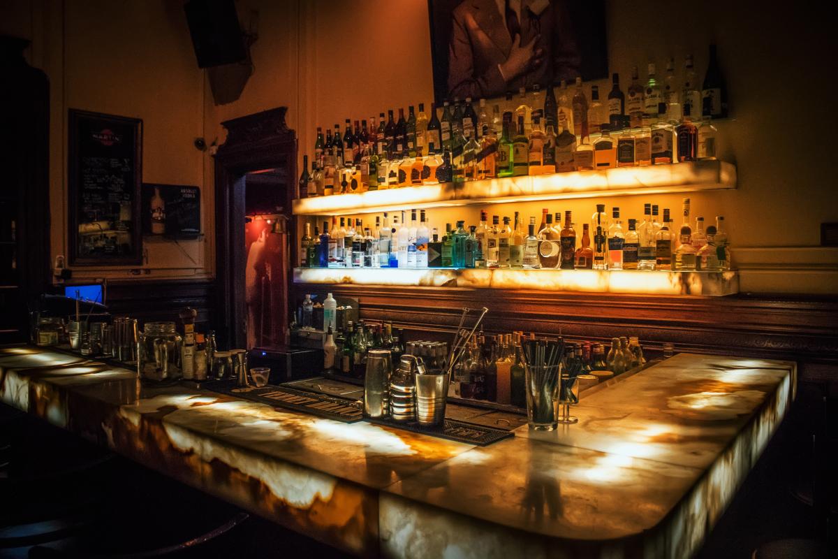 L'ARTISTA BARTENDER CHE CONOSCE I TUOI GUSTI