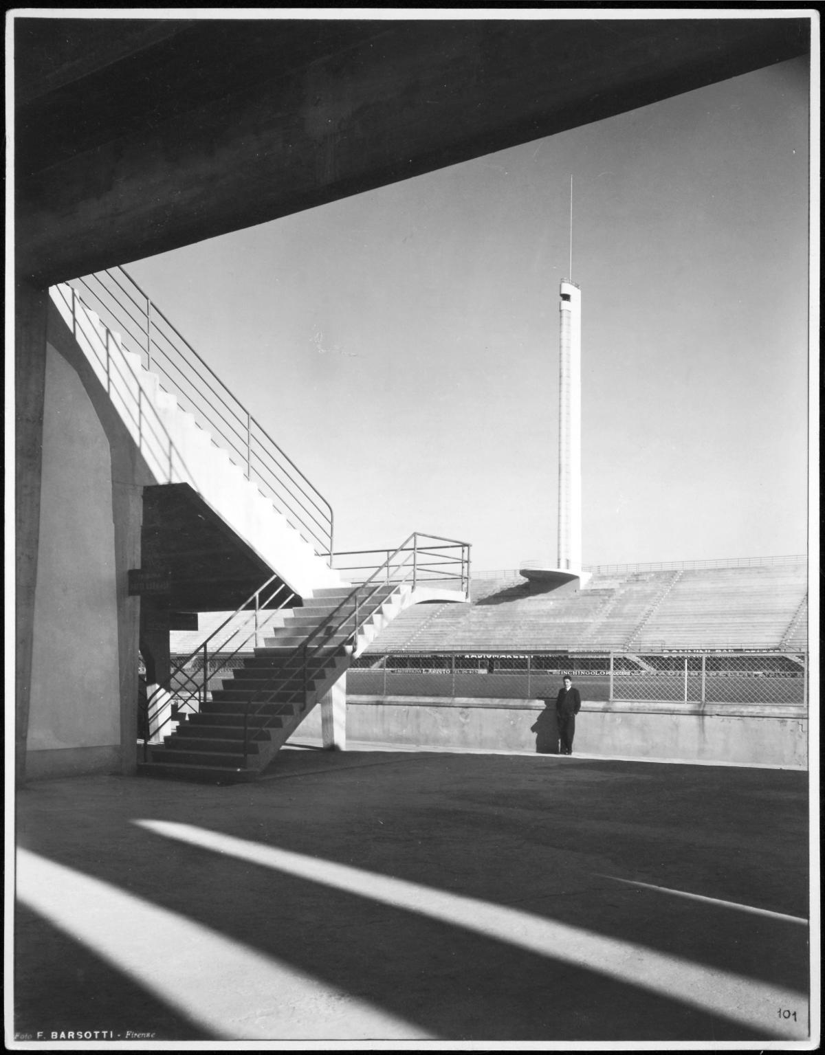 亚特米奥.弗朗基足球场（Stadio di Calcio Artemio Franchi）