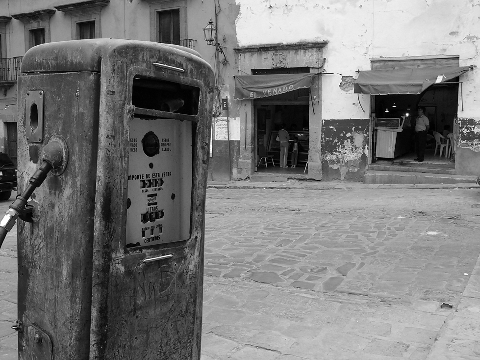 Lunch break
San Miguel de Allende, Mexico